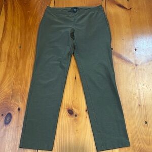 EILEEN FISHER XS Green Crepe Pocketless Pants Fitted